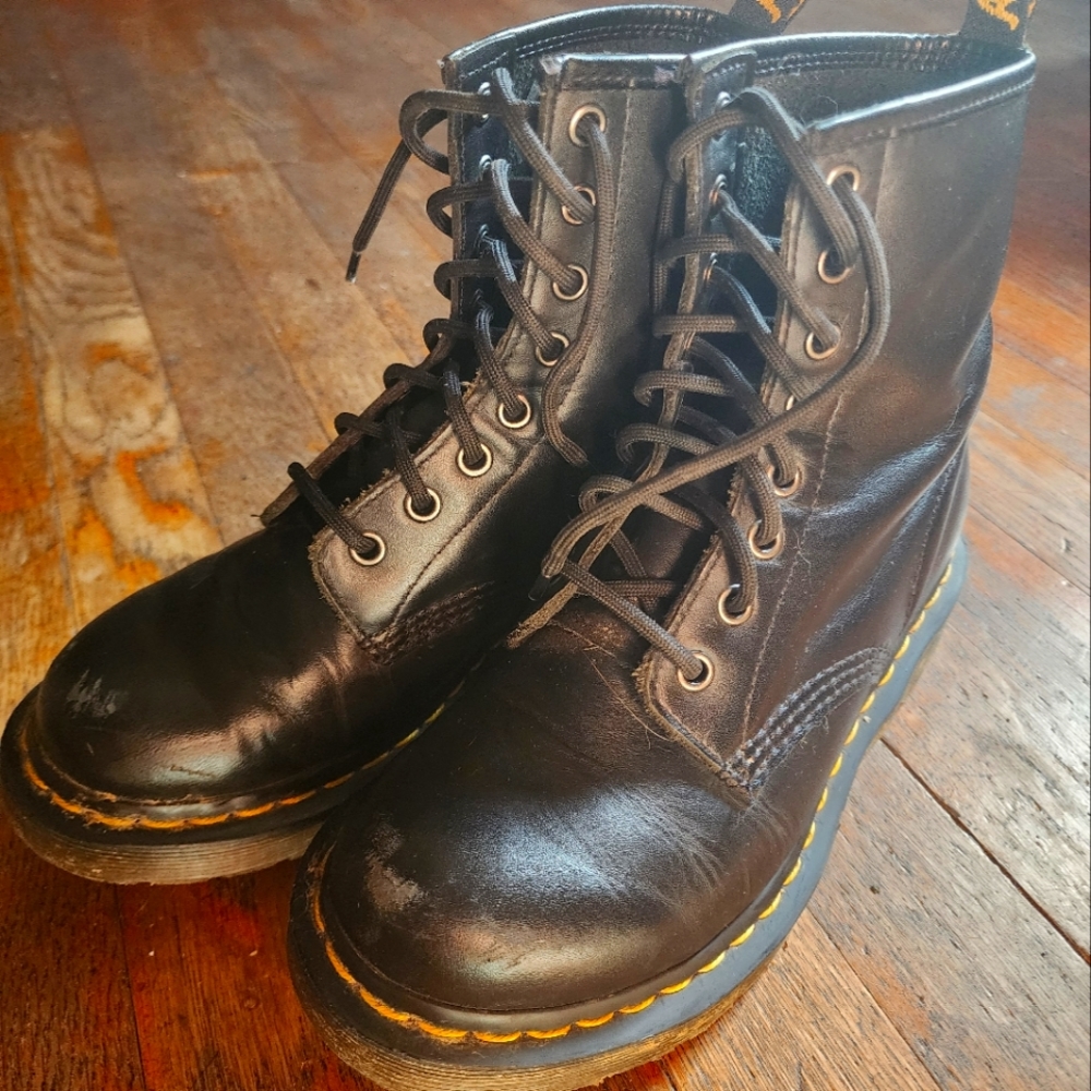 Dr. Martin's Black Classic Boots Size 7
